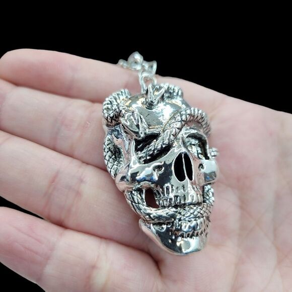 Brand New Skull Head Silver Necklace #1 - Picture 2 of 8